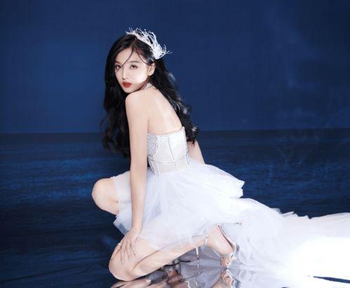 娱乐圈吃瓜小花组合是谁,揭秘神秘组合背后的故事