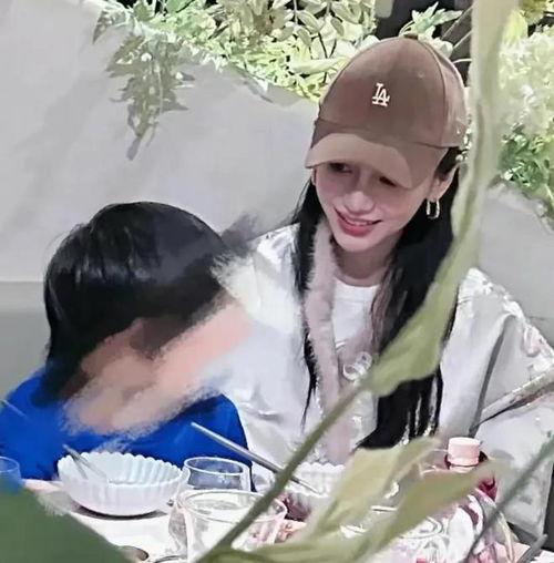 叶珂娱乐圈吃瓜,揭秘明星幕后吃瓜大揭秘